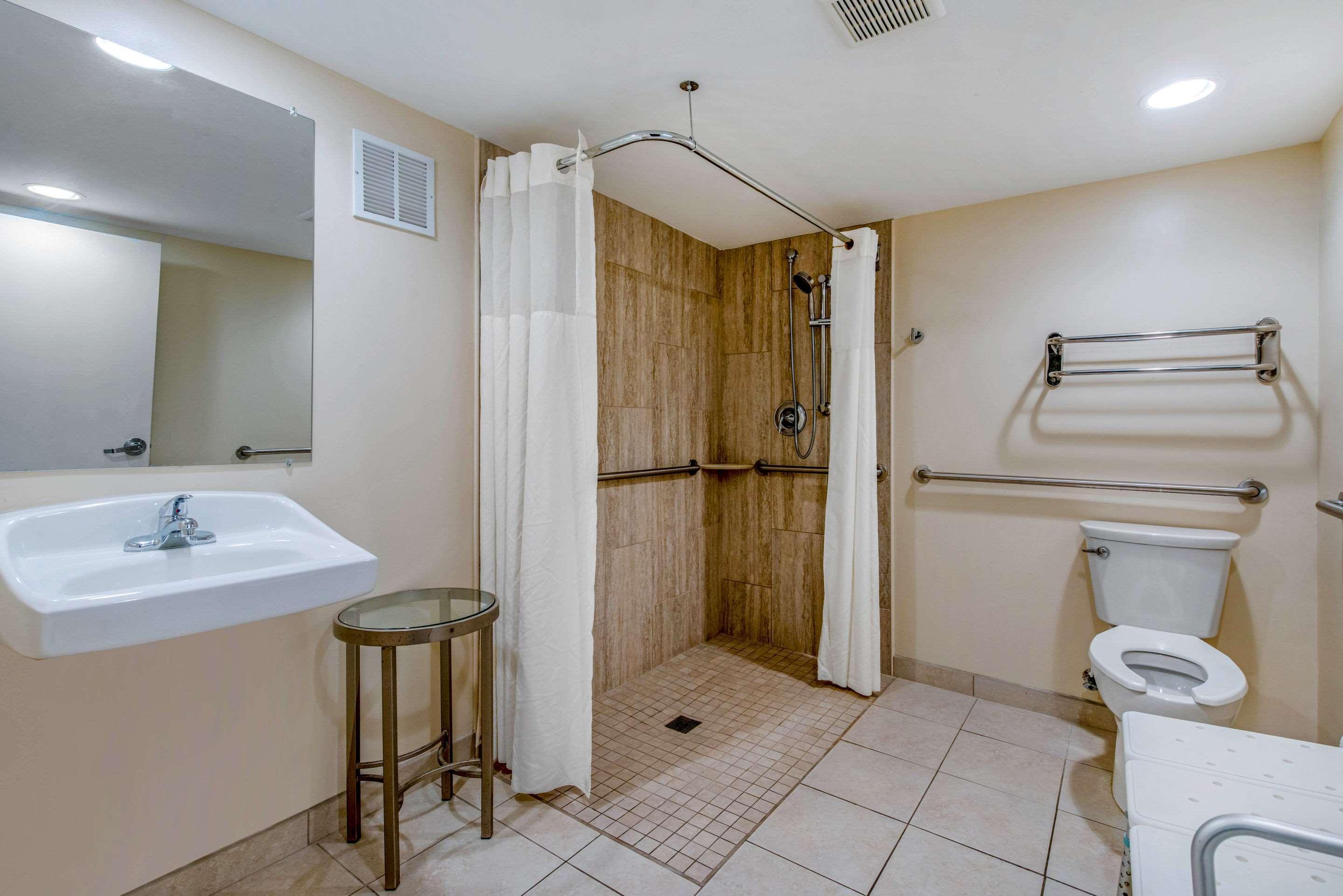 Quality Inn Savannah Historic District מראה חיצוני תמונה