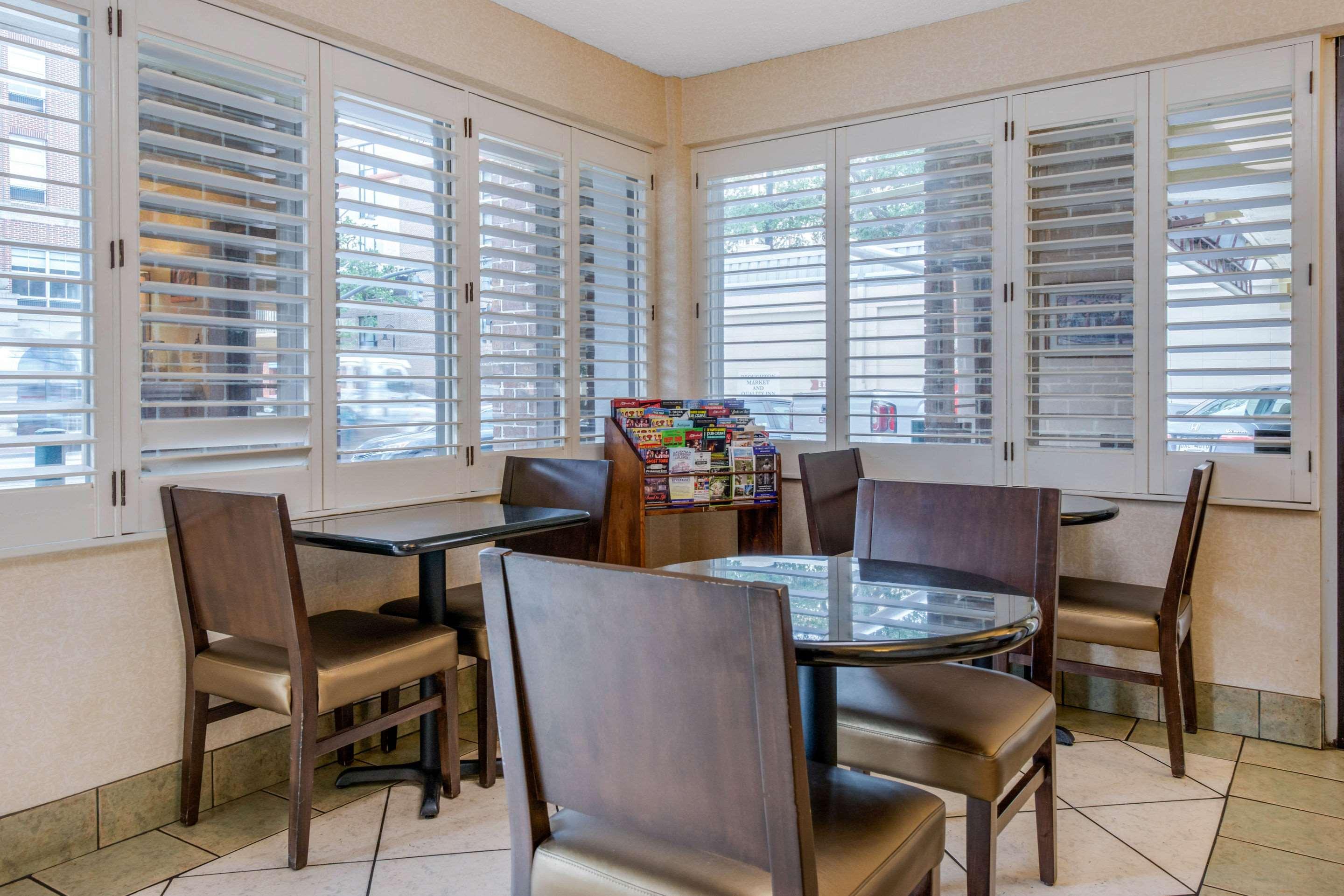 Quality Inn Savannah Historic District מראה חיצוני תמונה