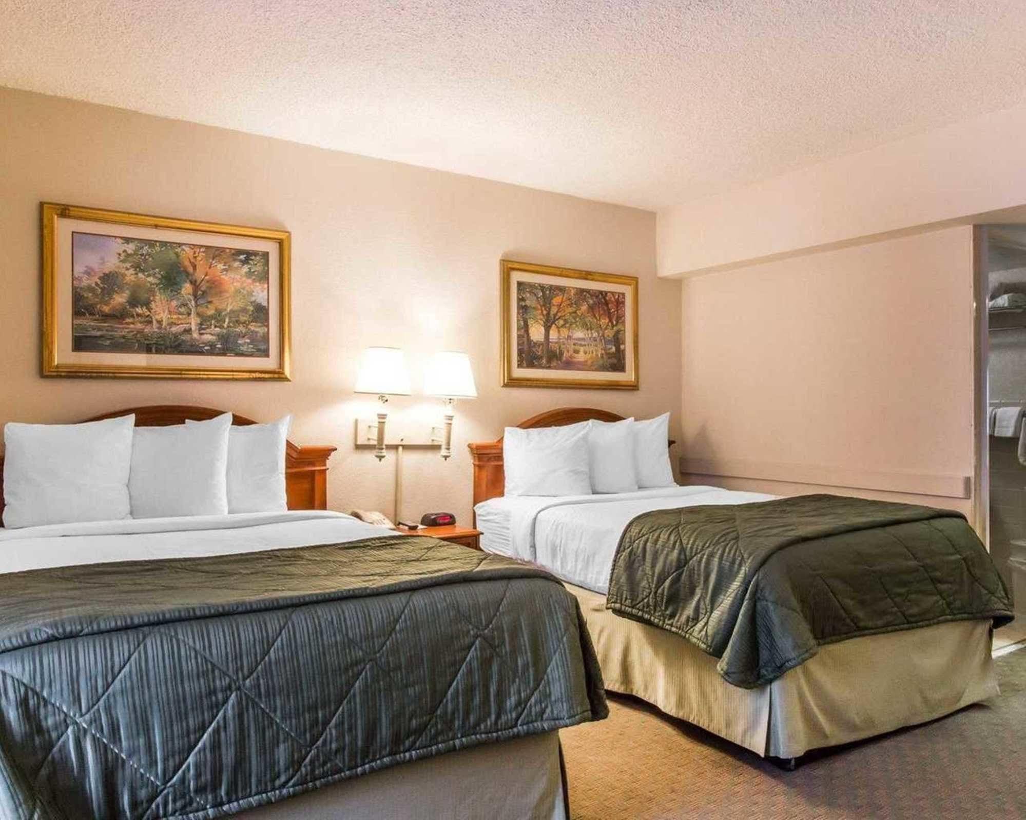 Quality Inn Savannah Historic District מראה חיצוני תמונה