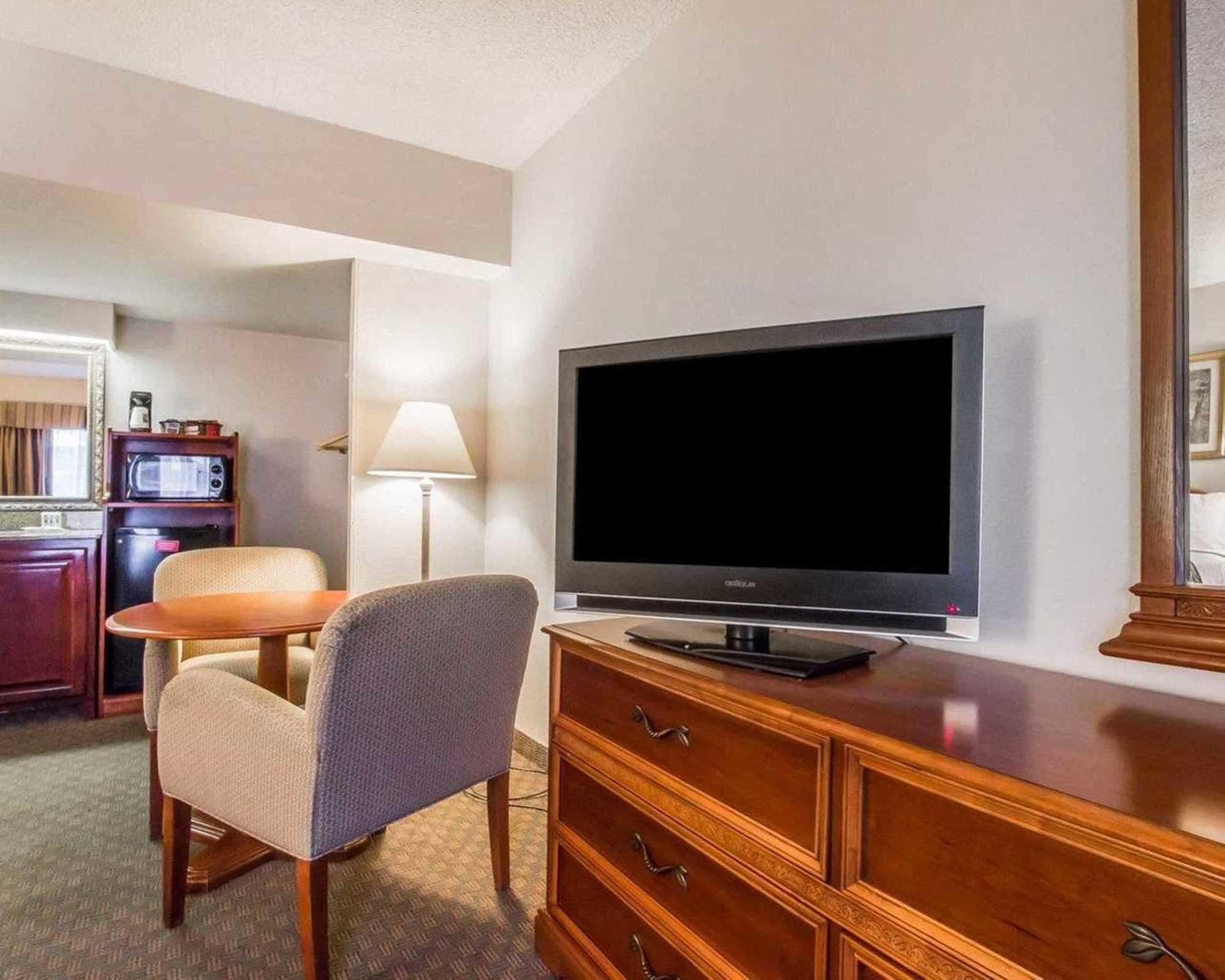 Quality Inn Savannah Historic District מראה חיצוני תמונה