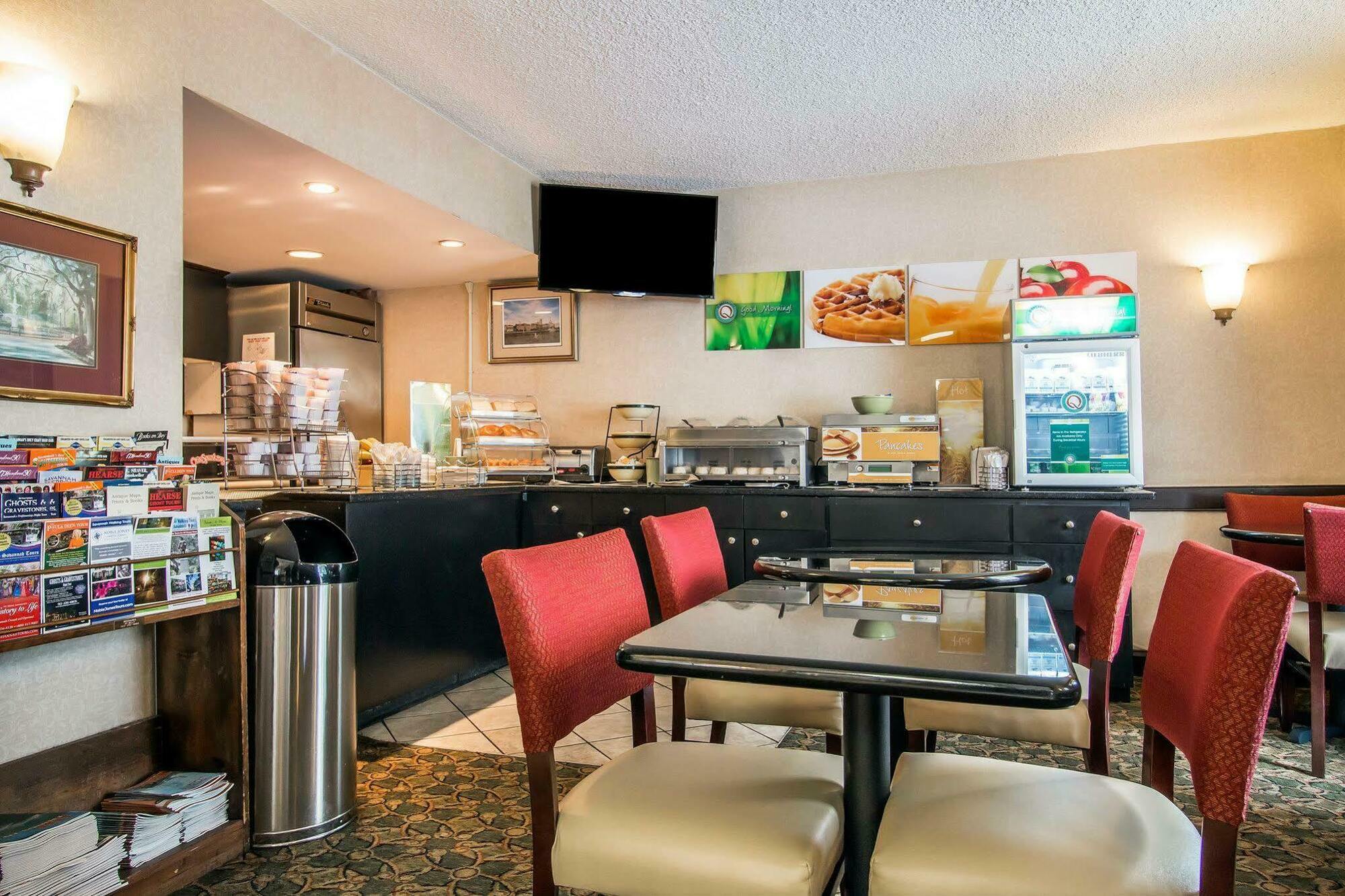 Quality Inn Savannah Historic District מראה חיצוני תמונה